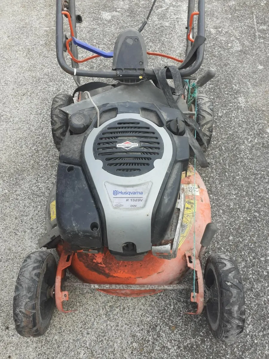Husqvarna Lawnmower for sale - Deck broken - Image 2