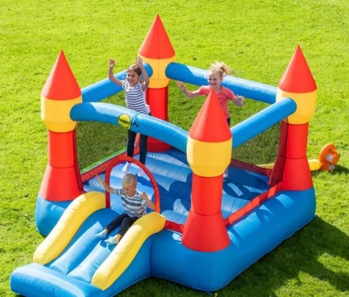 Bouncy castle - Image 4