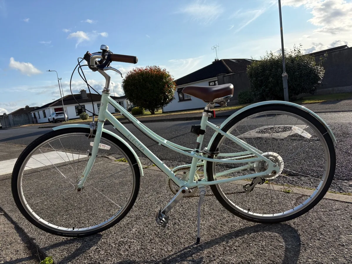 Electra Ladies Bike - Image 3