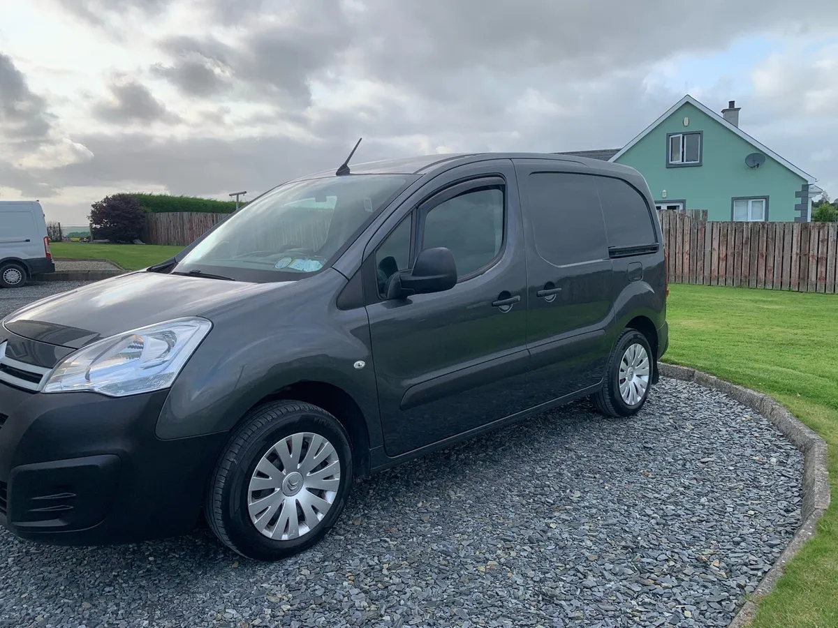 2015 Berlingo - Image 2