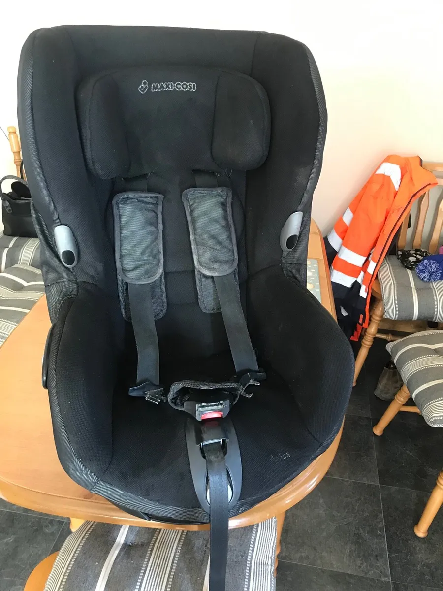 Maxi Cosi Seat - Image 2