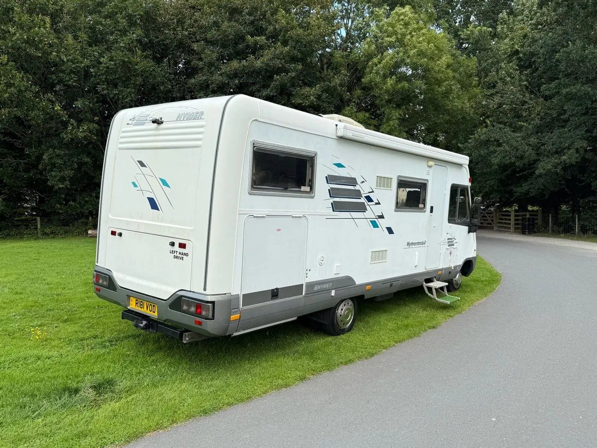 automatic Mercedes Hymer Motorhome - Image 4