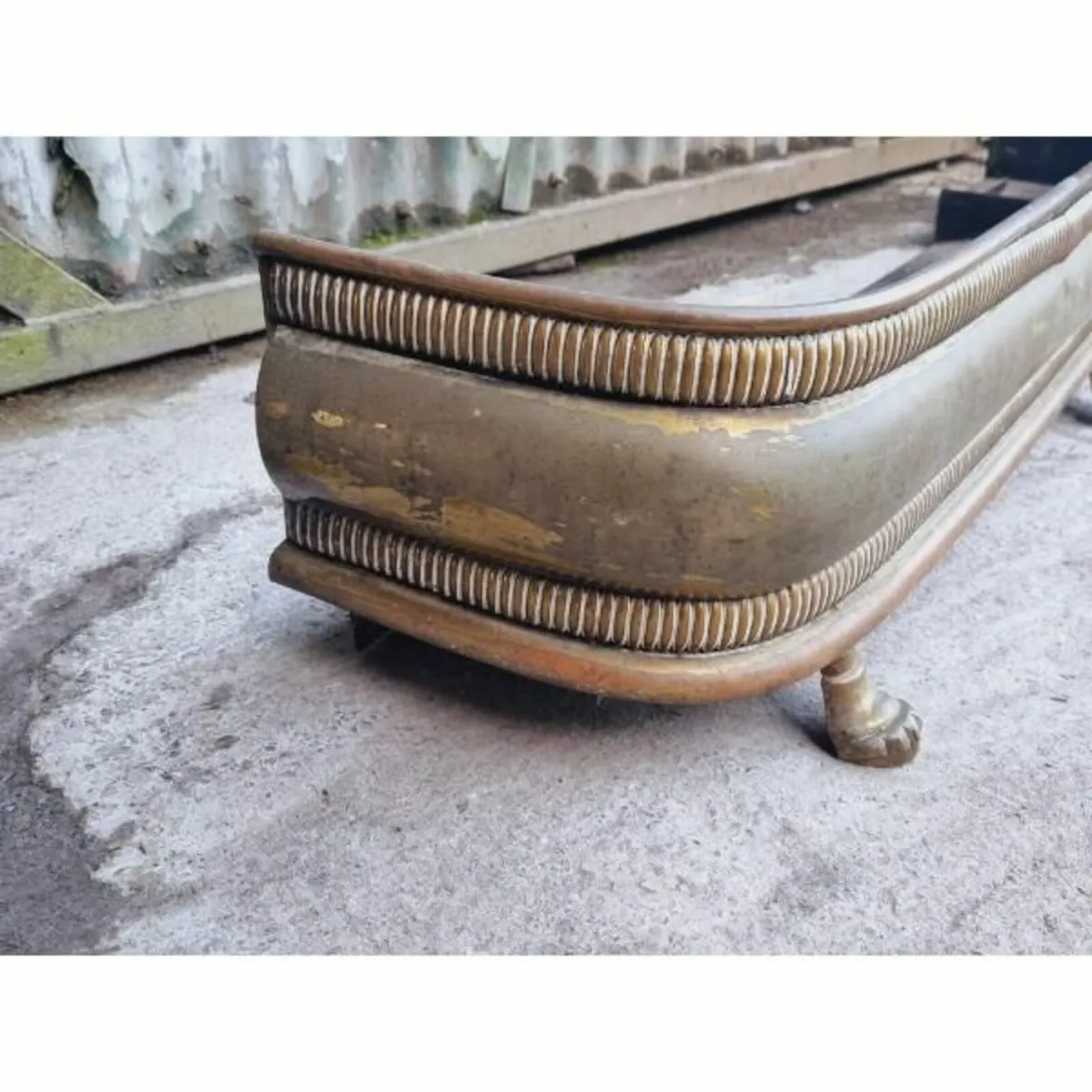 Brass Fire Fender KAS719 - Image 3