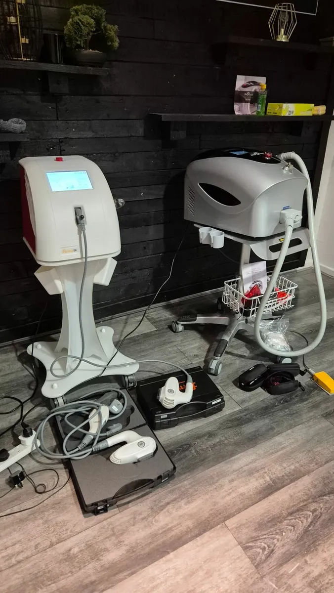 ××HAIR REMOVAL MACHINE FORMAT TK IPL MACHINE - Image 1