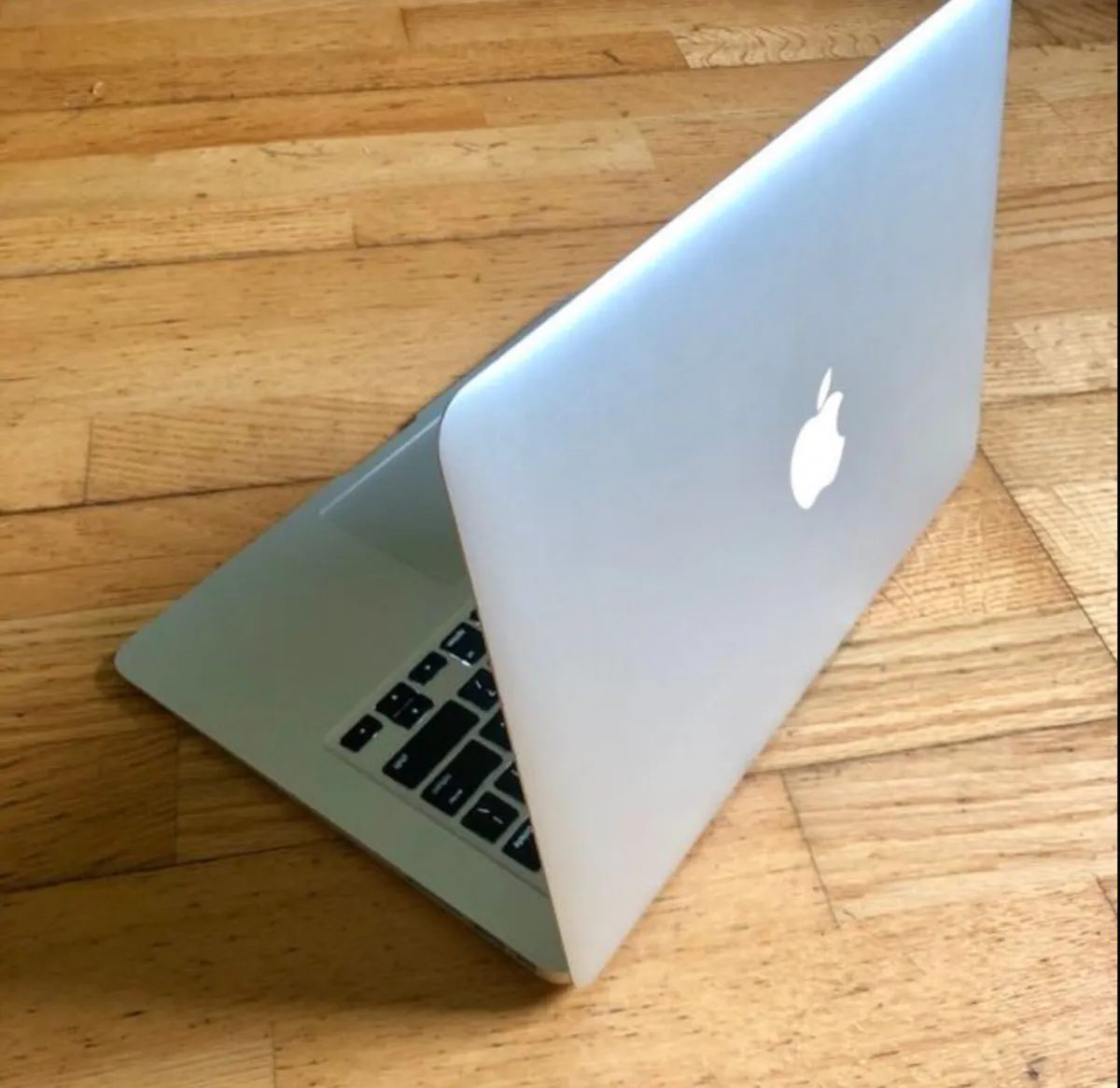 MacBook Air 2015 - Image 3