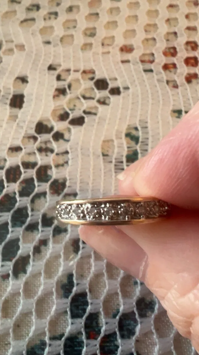 9ct yellow gold diamond eternity ring - Image 1