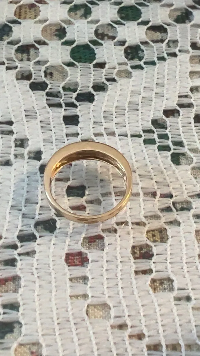9ct yellow gold diamond eternity ring - Image 2