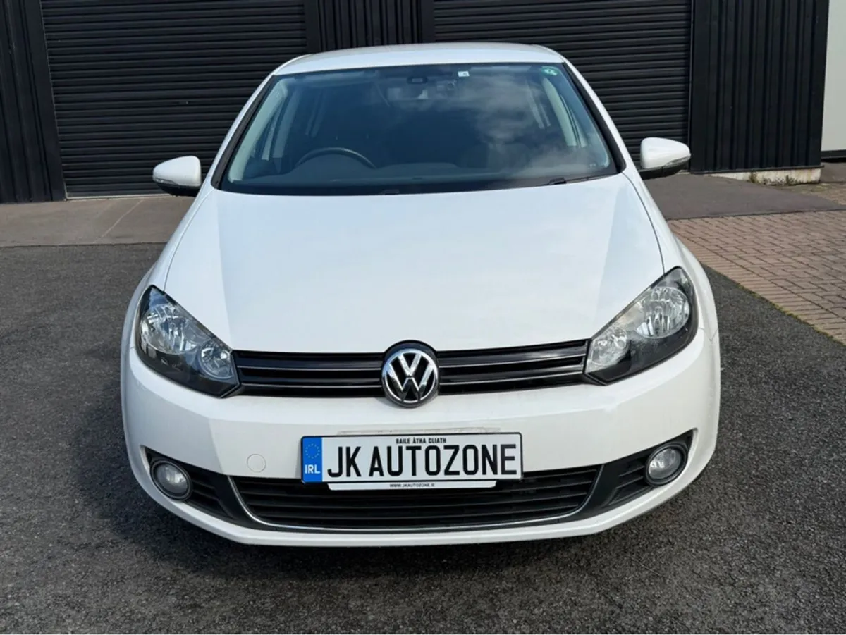 Volkswagen Golf 1.2 TSI Comfortline Auto - Image 2