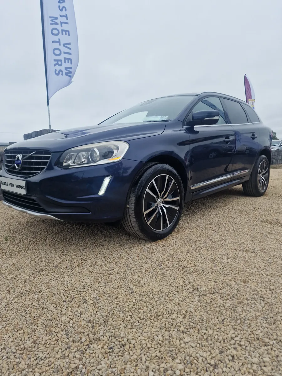 Volvo XC60 AUTOMATIC - Image 2