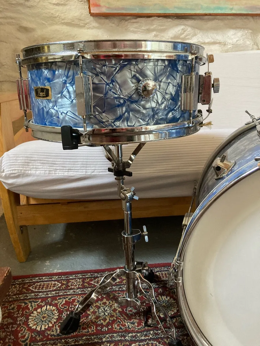 Pearl 70s Japanese drum set - Image 2