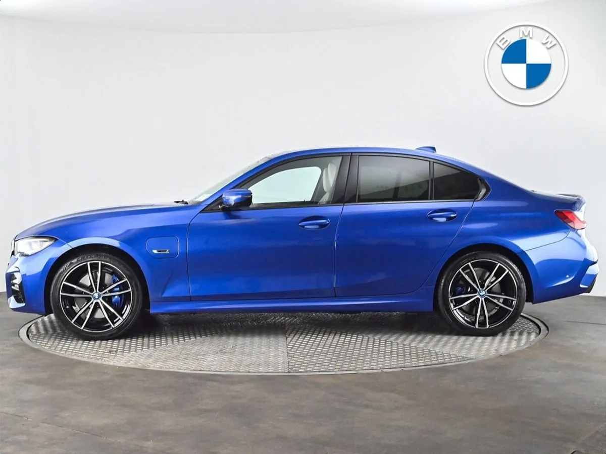 BMW 3 Series 330e M Sport Saloon - Image 3