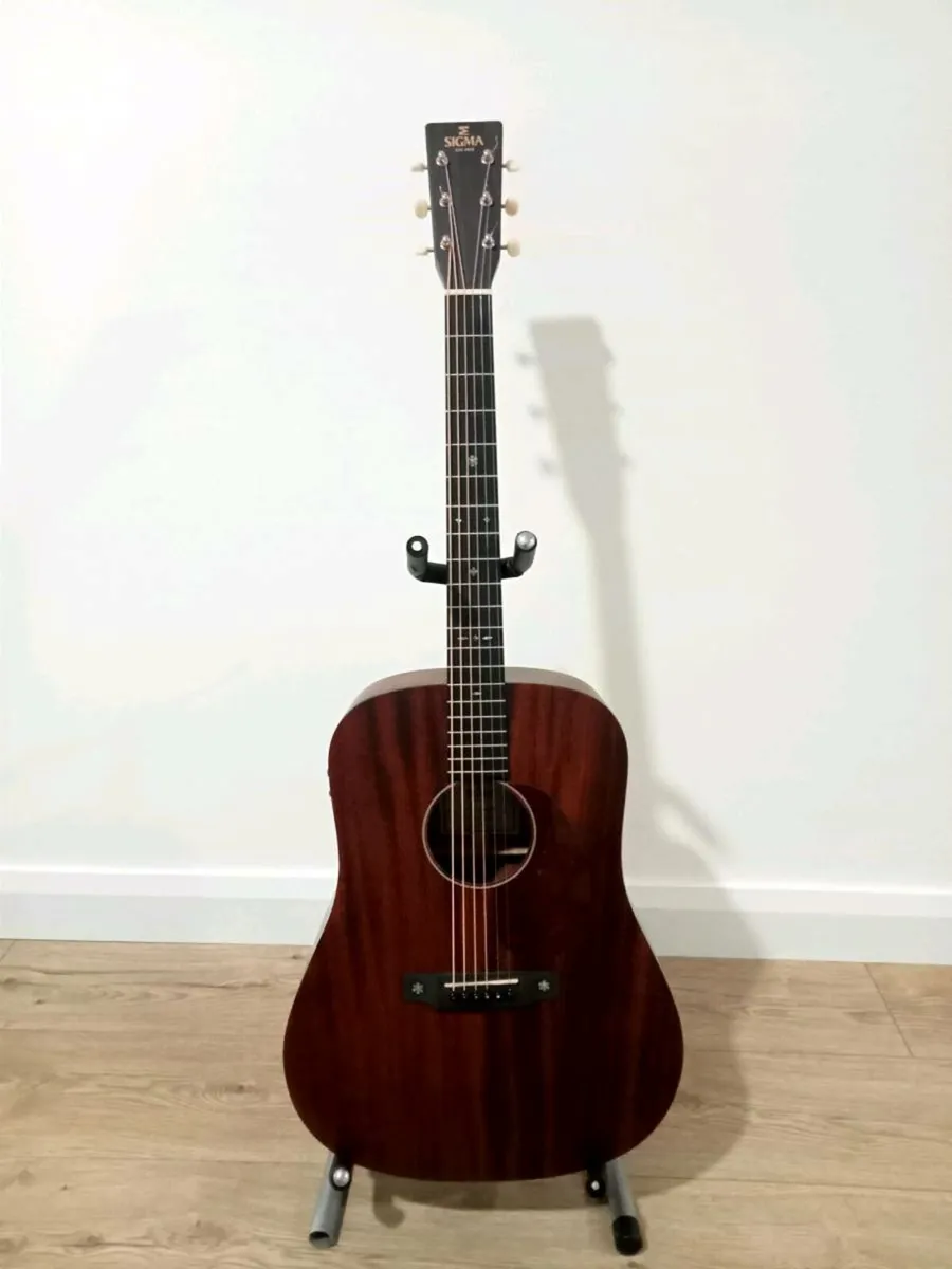 Sigma Guitar SDM-15E Electro-Acoustic Guitar with - Image 1