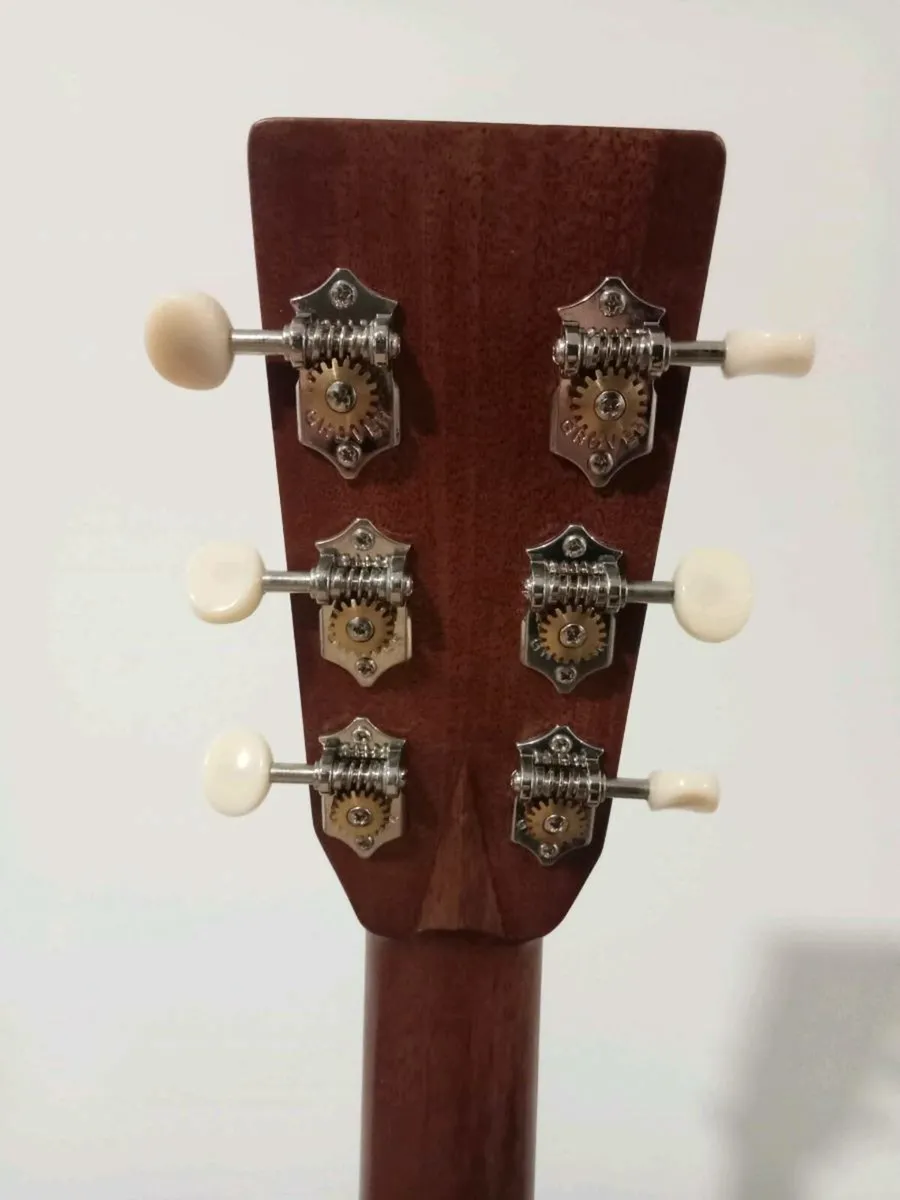 Sigma Guitar SDM-15E Electro-Acoustic Guitar with - Image 4
