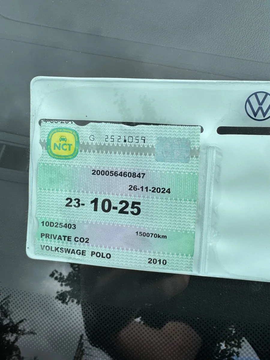 Volkswagen Polo 2010 - Image 2