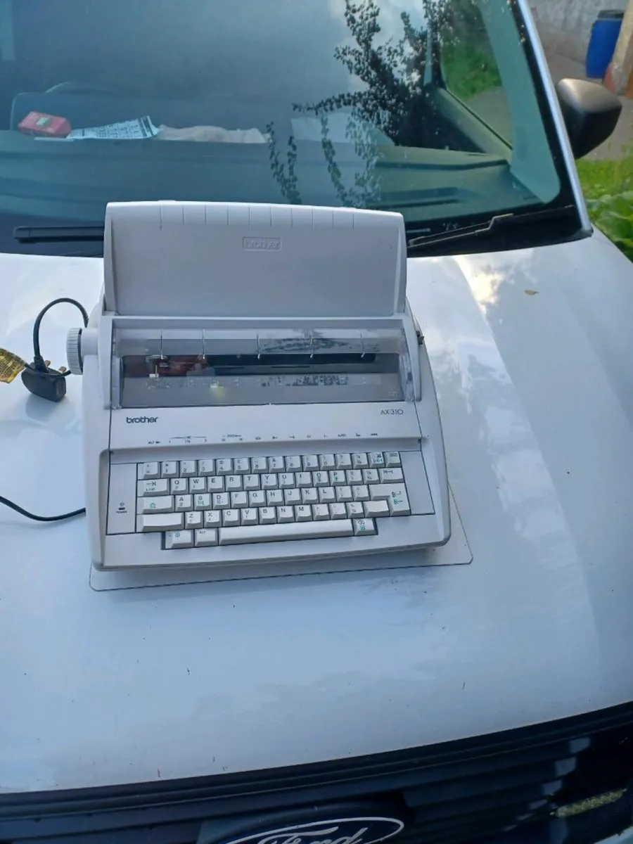 Brother typewriter. - Image 2