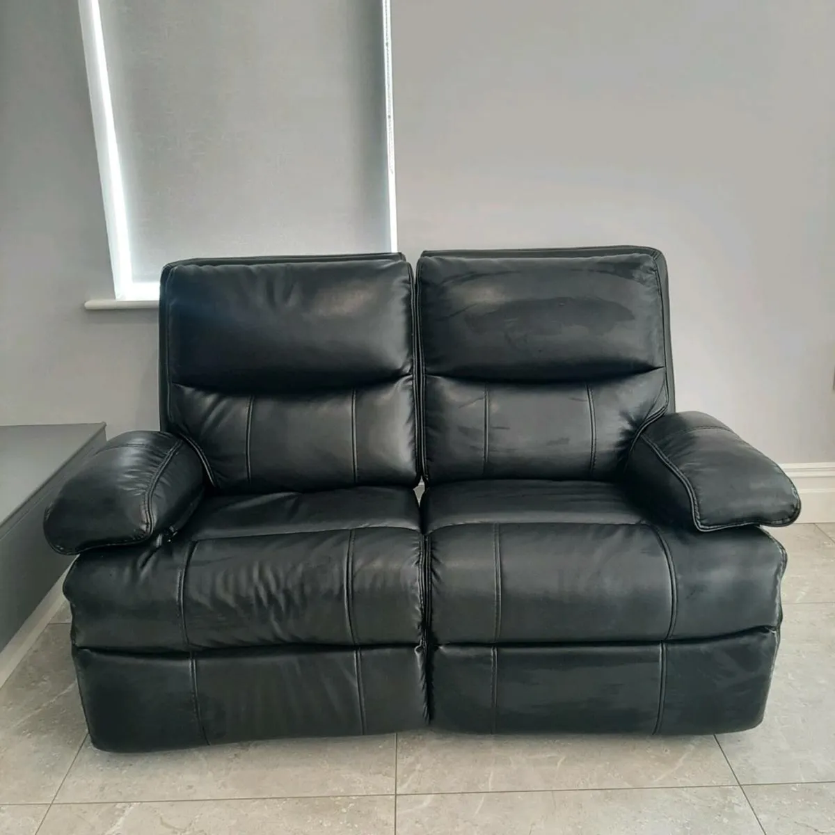 Two seater recliner sofa - Image 1