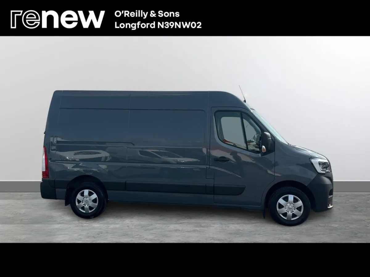 Renault Master Master MWB 33 DCI 135 Busine - Image 4