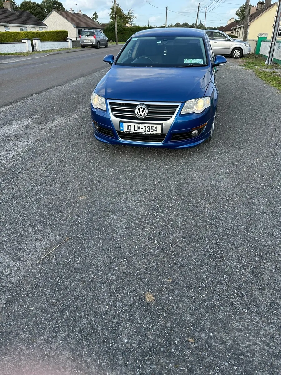VW PASSAT R line - Image 1