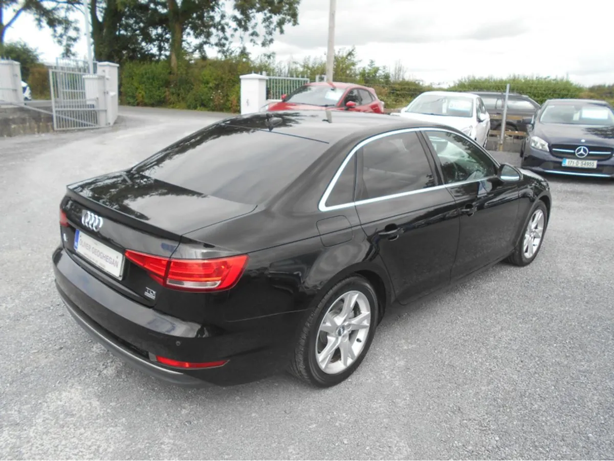 Audi A4 2.0 TDI Ultra Sport 190 BHP Auto (black L - Image 2