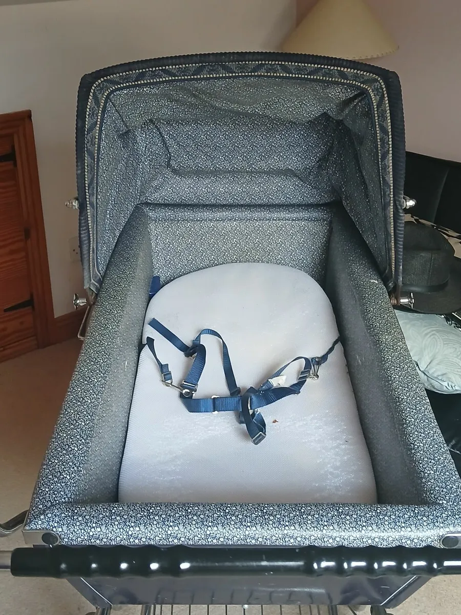 Pram - Image 3