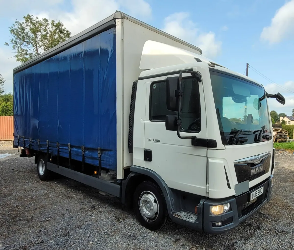 2016 Man TGL7.15 7.5T Curtainside VRT200 - Image 1