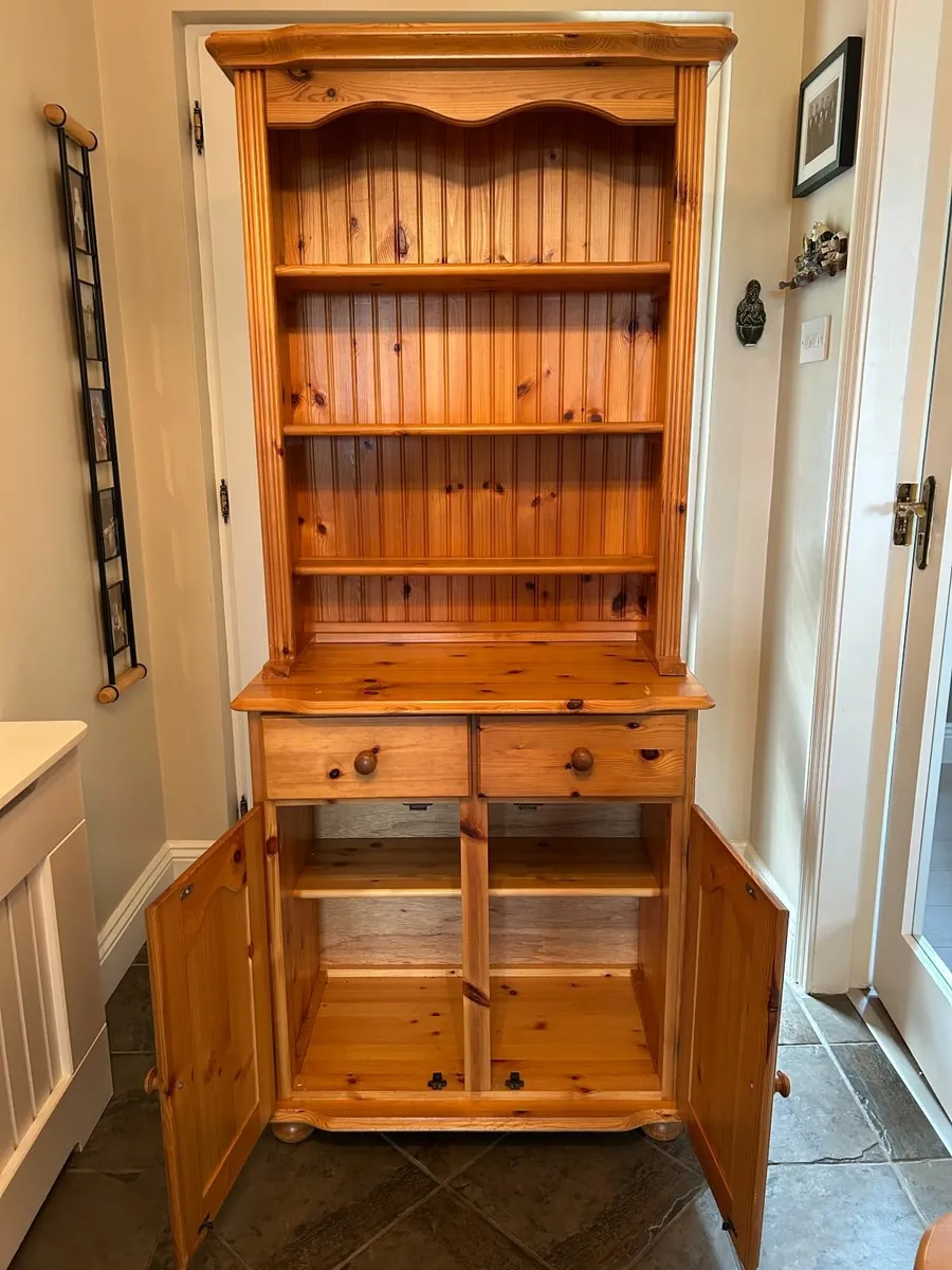 Quality Solid Pine Kitchen Dresser - Image 2