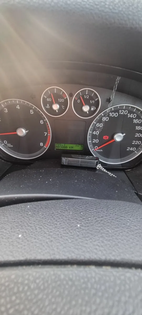 Ford Focus 2007 - Image 2