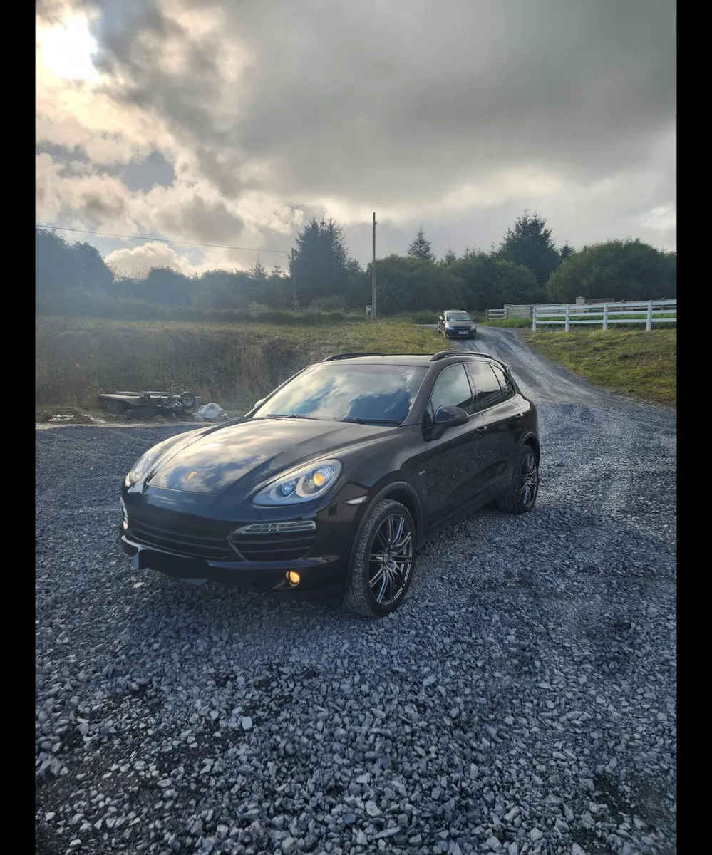2012 porsche cayenne 3.0L diesel - Image 3