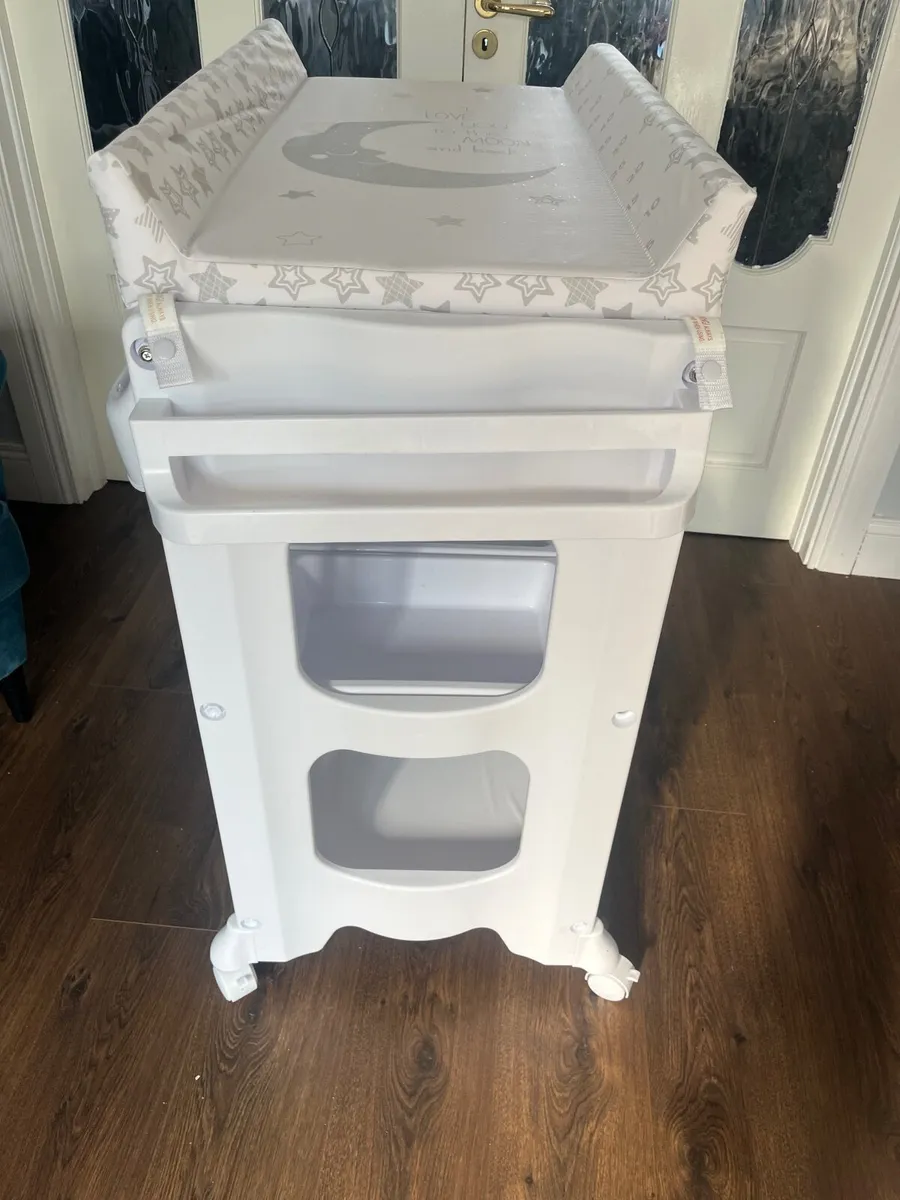 Baby Changing  Unit - Image 2