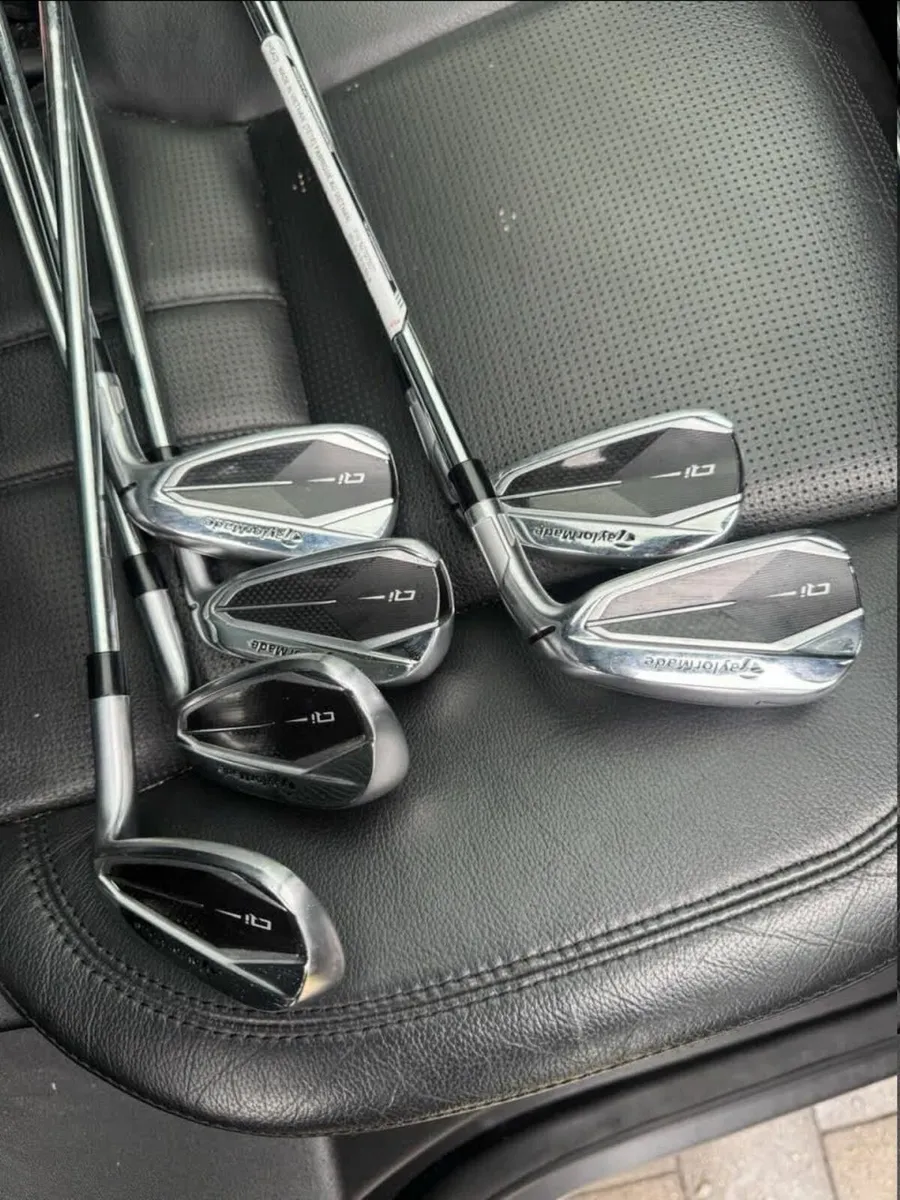 TaylorMade 2025 Qi Irons 5-PW Regular Flex - Image 1