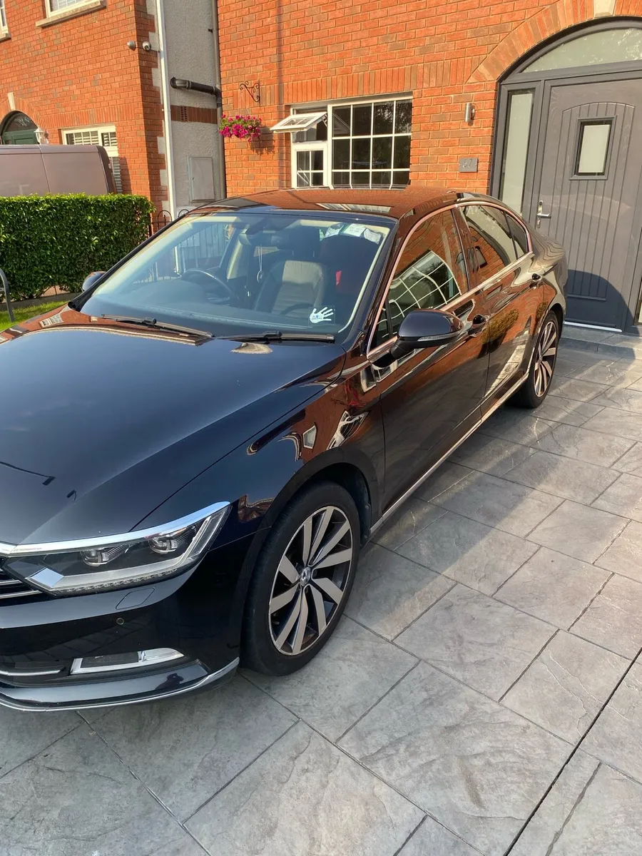Volkswagen Passat - Image 3