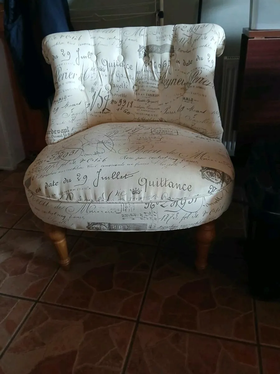 Seats - Image 4