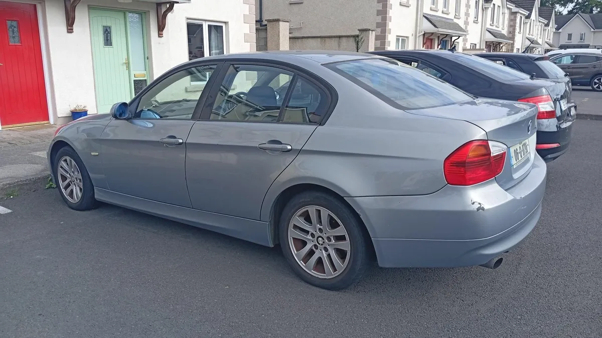 BMW 3-Series 2006 - Image 1