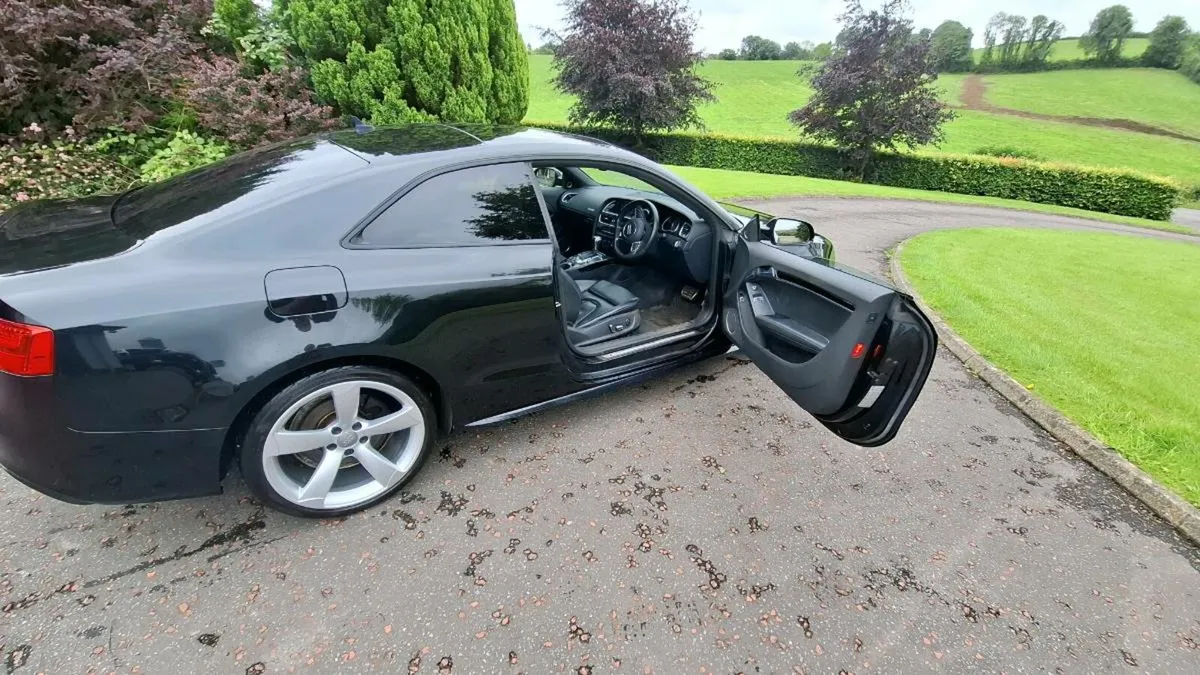 Car - Image 1
