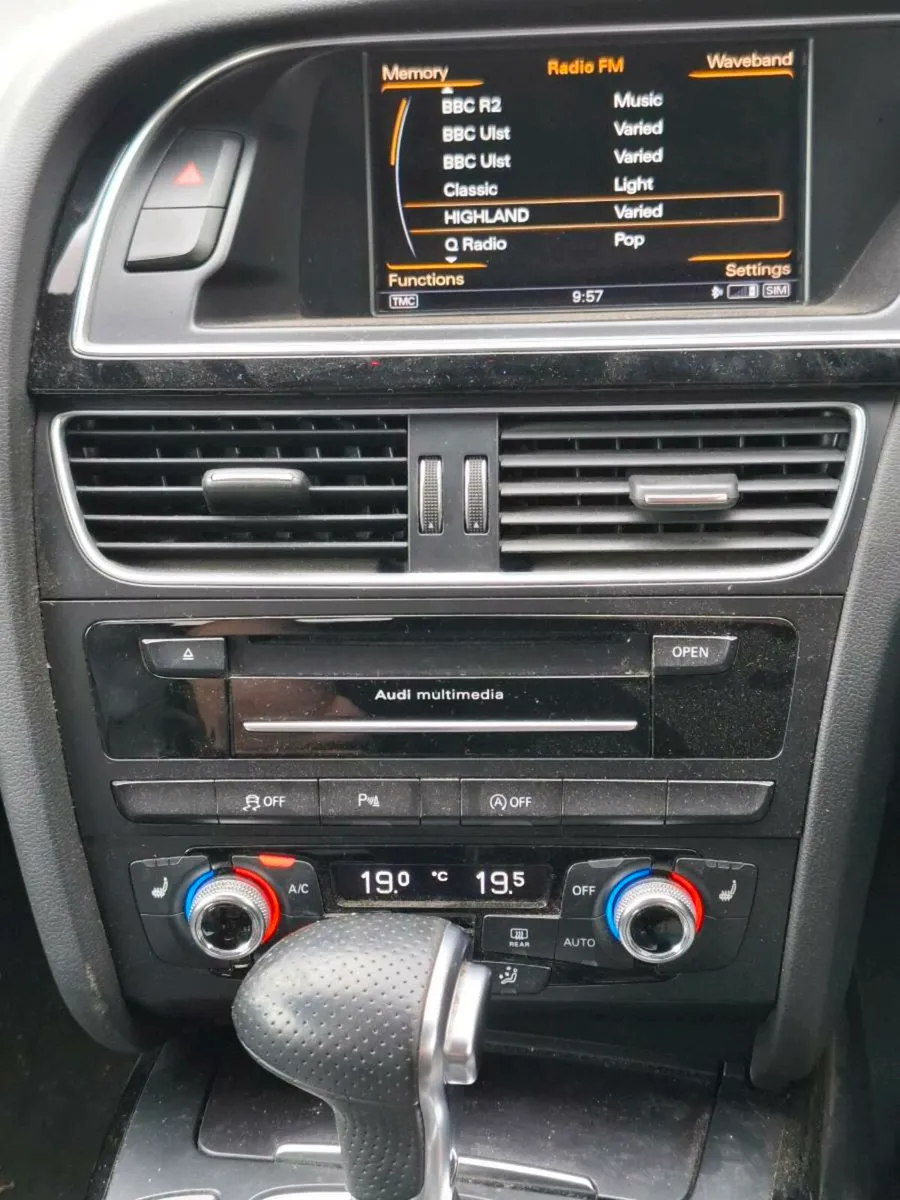 Car - Image 4