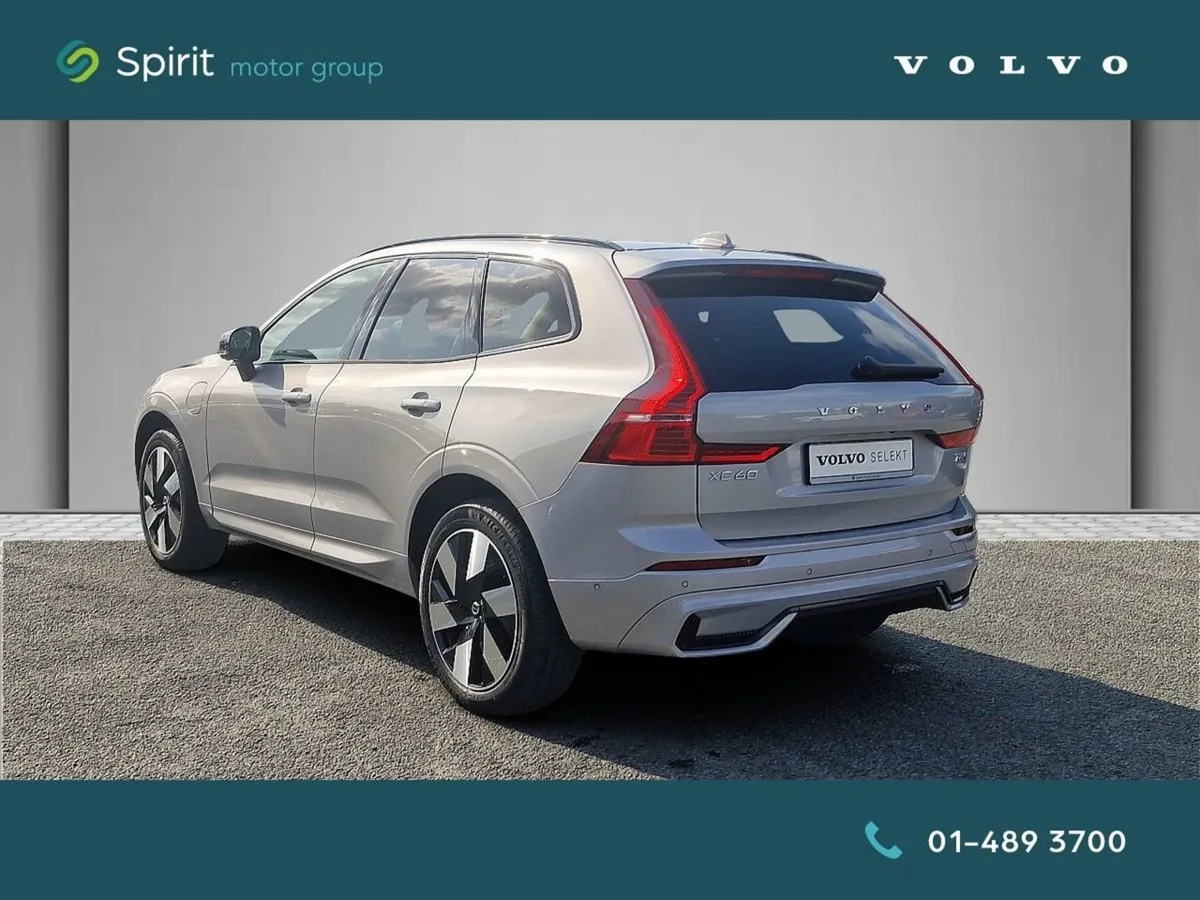 Volvo XC60 T6 Plug In Hybrid  Awd  Plus (dark The - Image 3