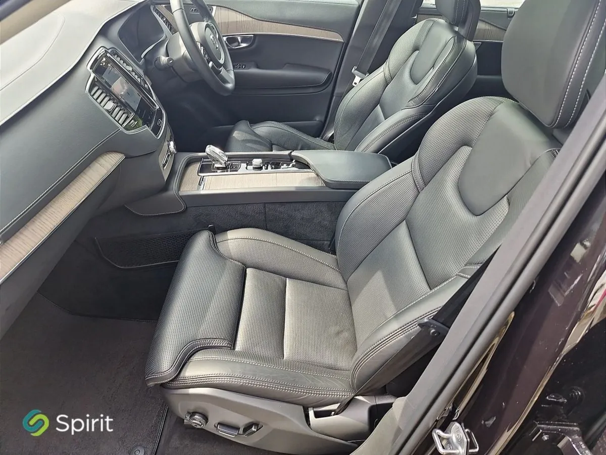 Volvo XC90 T8  plug In Hybrid  Inscription  Awd - Image 4
