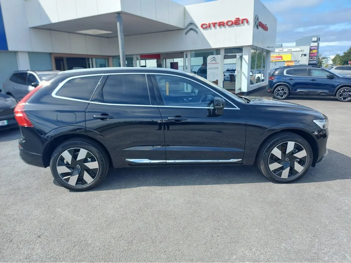 Volvo XC60 T6 Phev Plus Bright AWD - Image 4