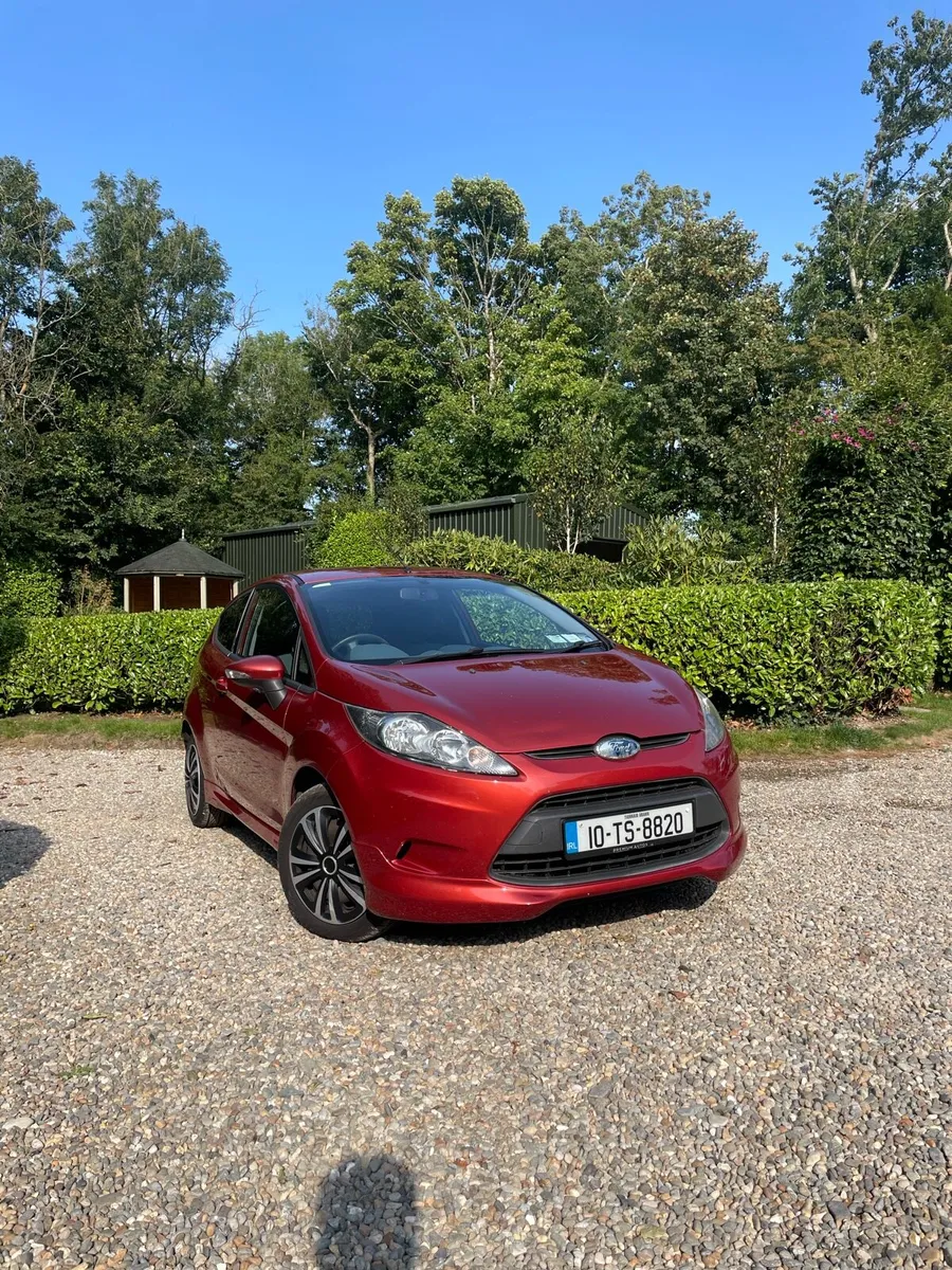 Ford Fiesta 2010 - Image 1