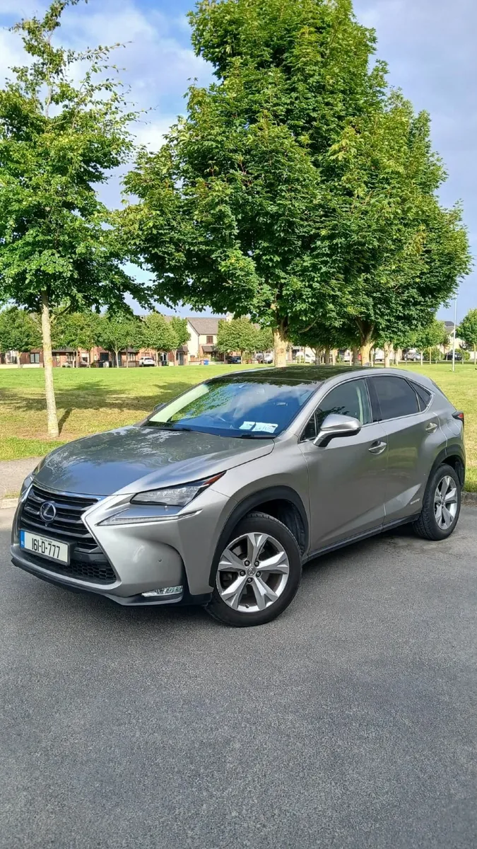 Lexus NX300H 2016 - Image 3