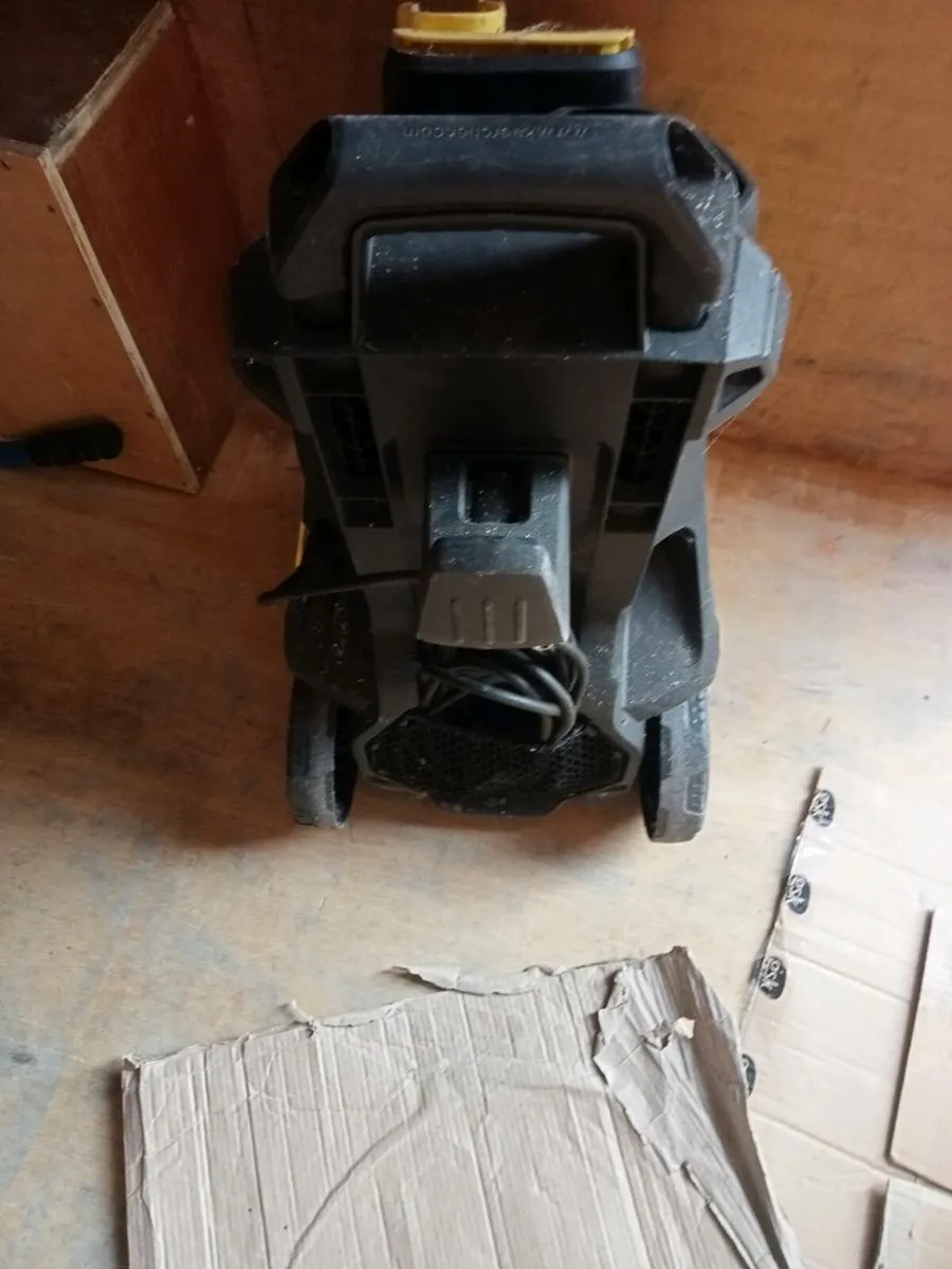 Foure power washer's - Image 2