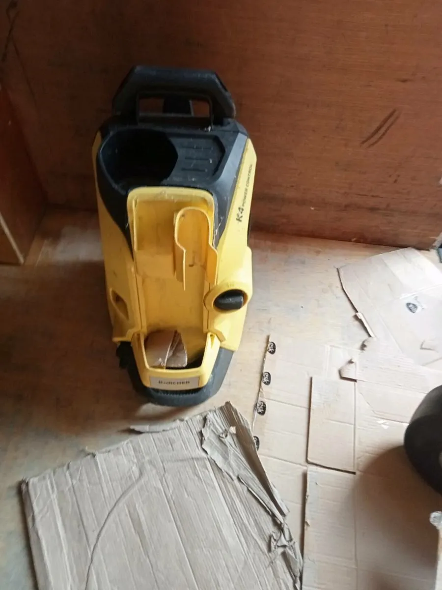 Foure power washer's - Image 1
