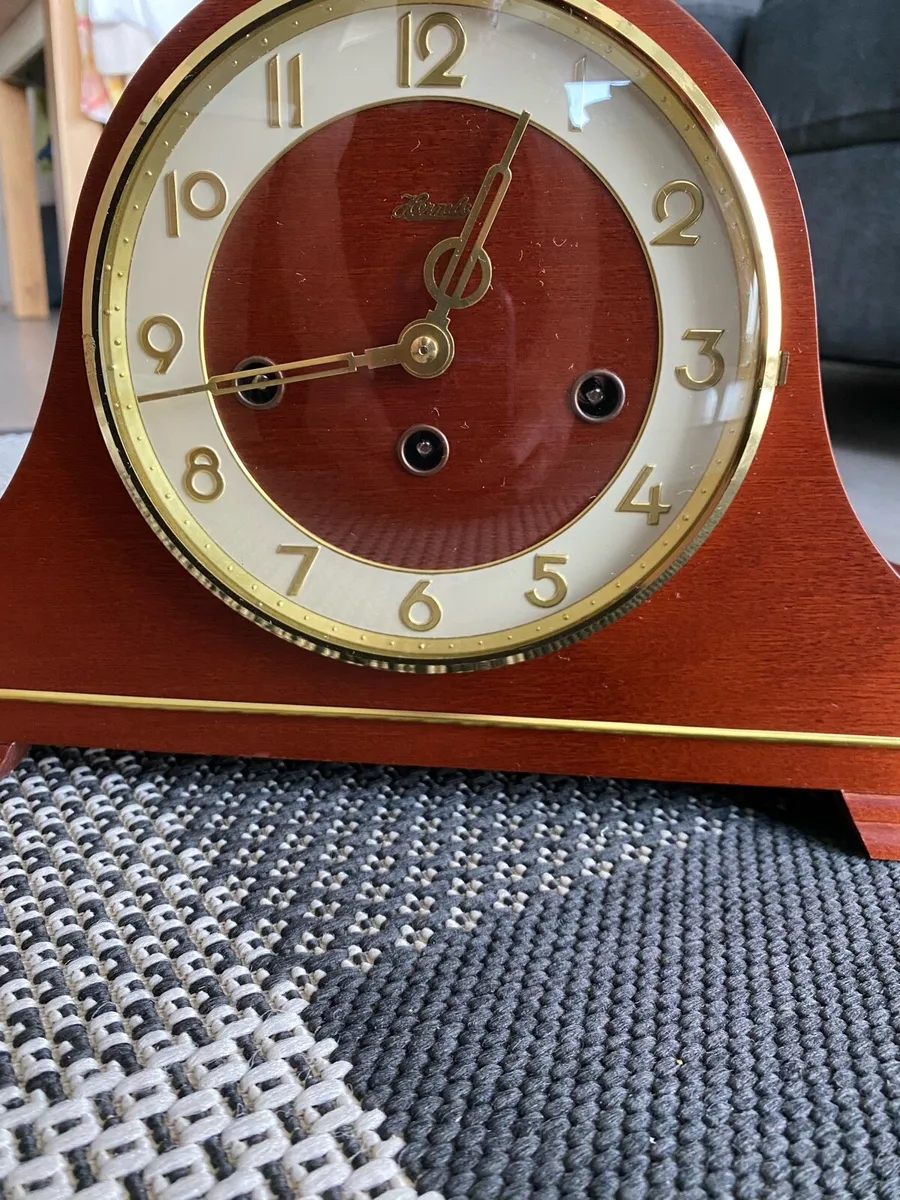Clock in new condition - Image 4