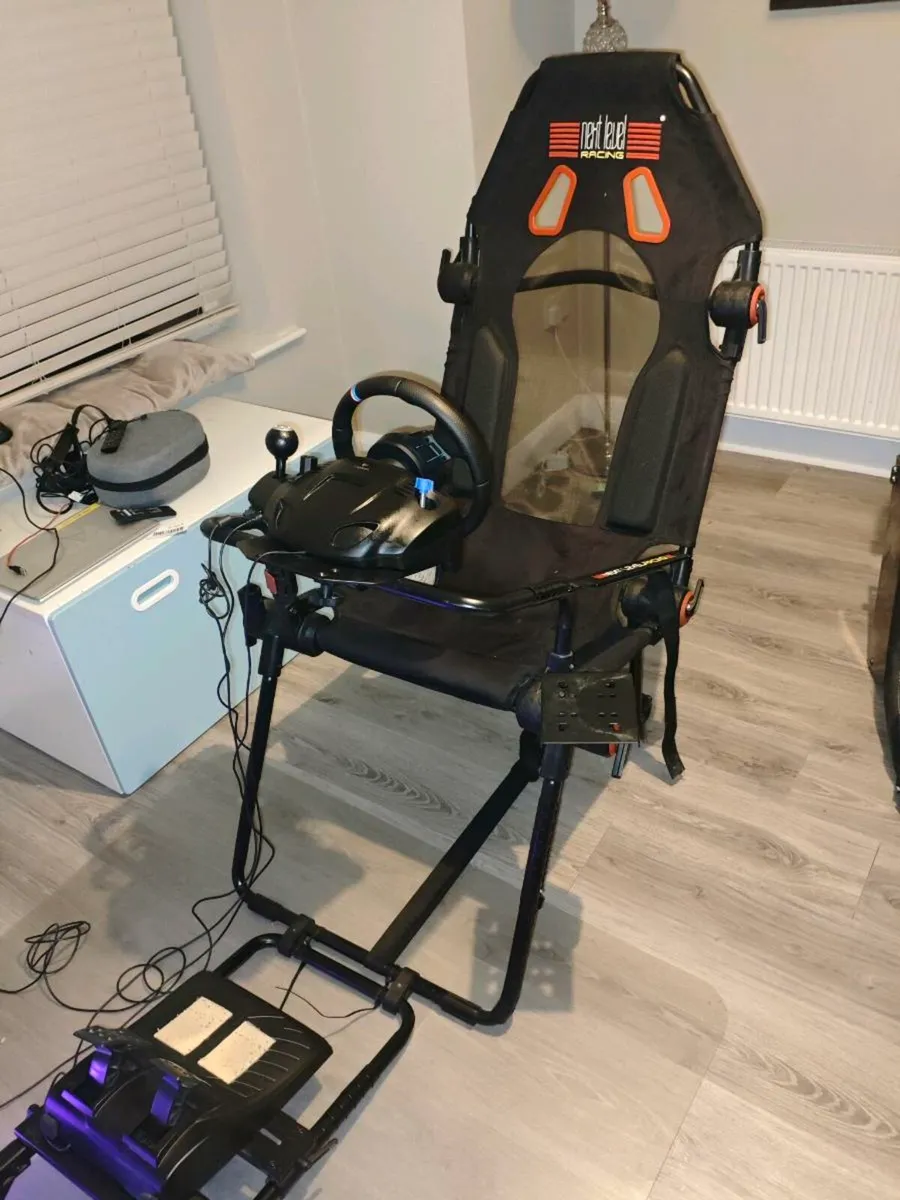 Next Level Racing F-GT Lite sim racing seat