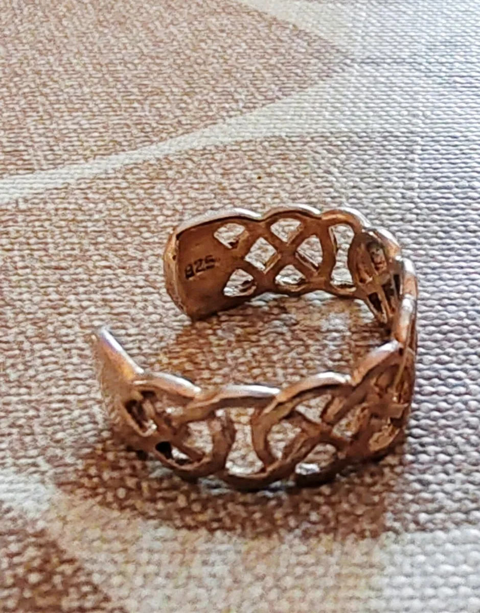 4 silver rings - Image 4