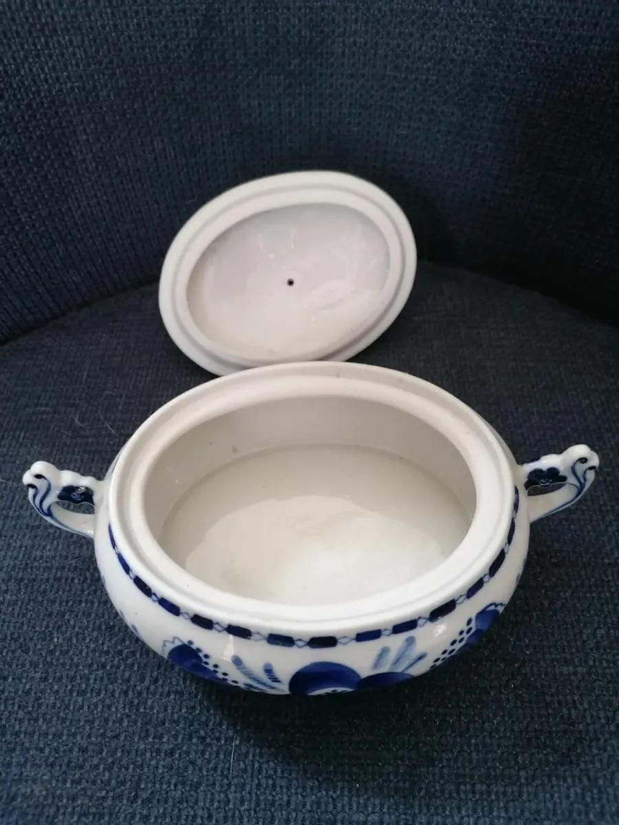 Gzhel Cow Sugar Bowl - Image 4