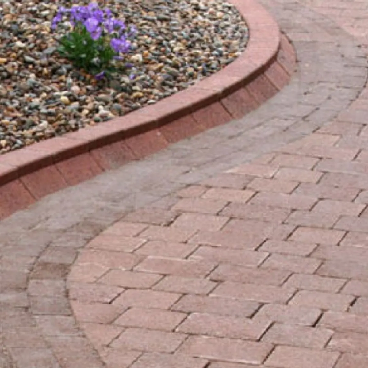 Roadstone Paving Kerb Blocks - Image 1