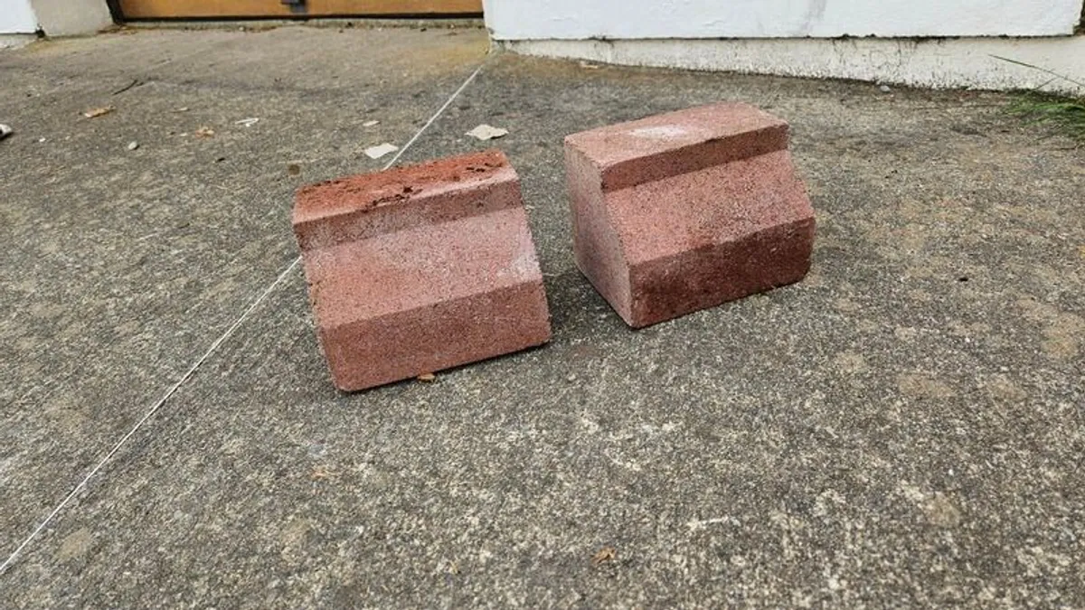 Roadstone Paving Kerb Blocks - Image 2