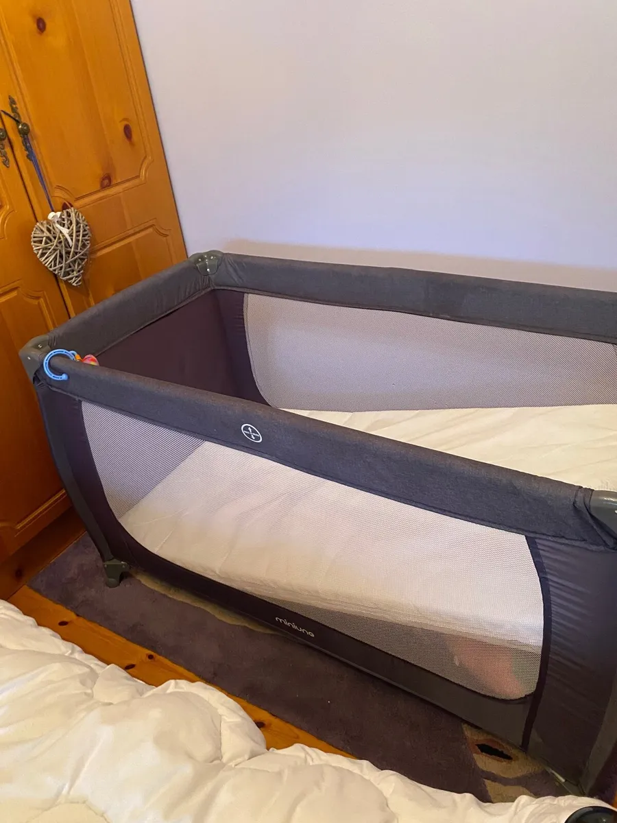 Travel Cot - Image 3