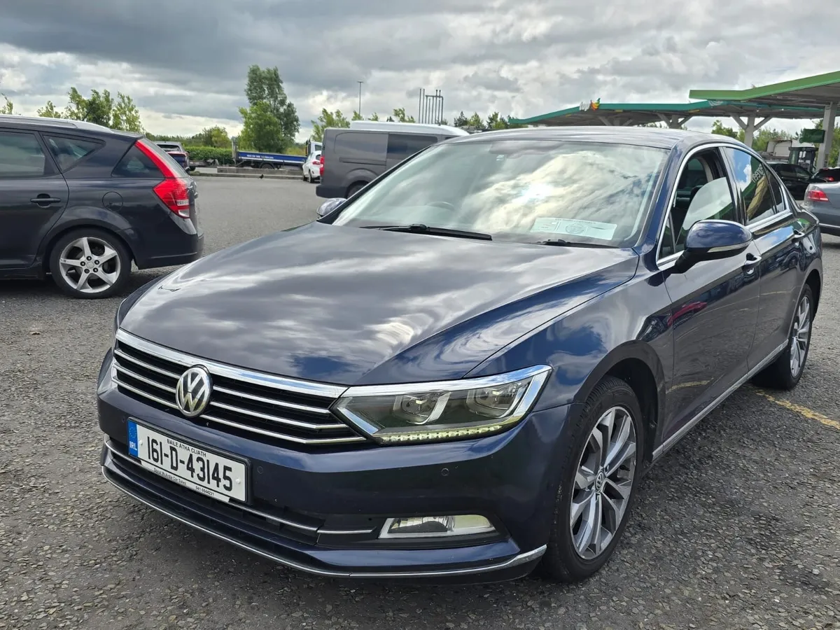 Volkswagen Passat Highline - Image 1